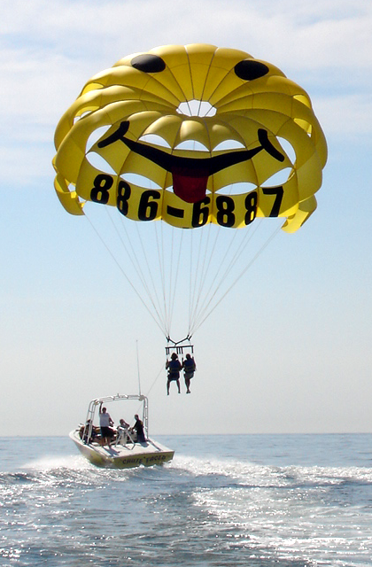 parasailing 1